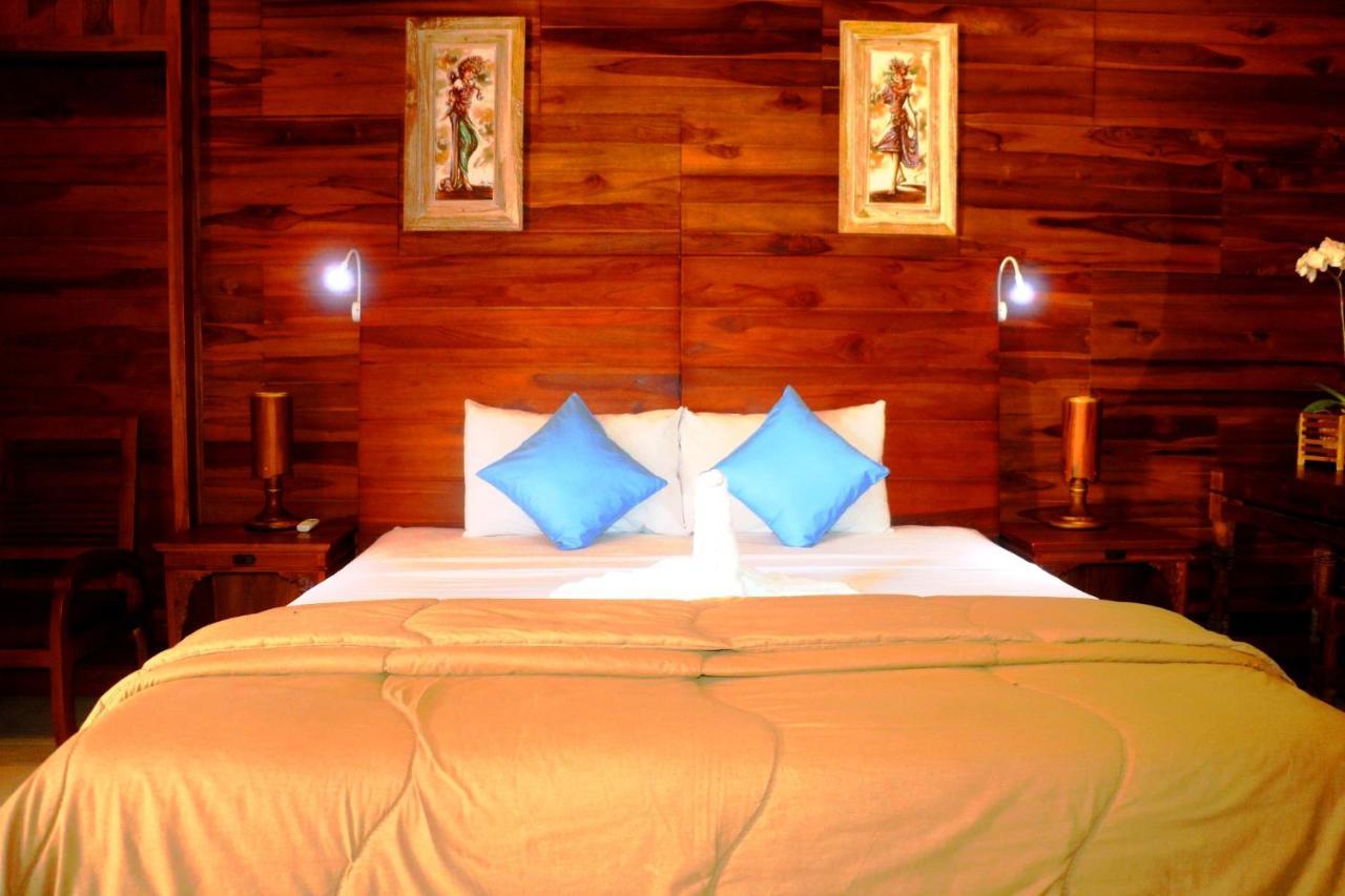 Pemedal Beach Resort Lembongan Exterior foto