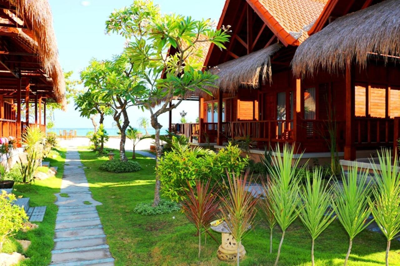 Pemedal Beach Resort Lembongan Exterior foto